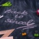Tafel mit dem Schriftzug "Back to School"
